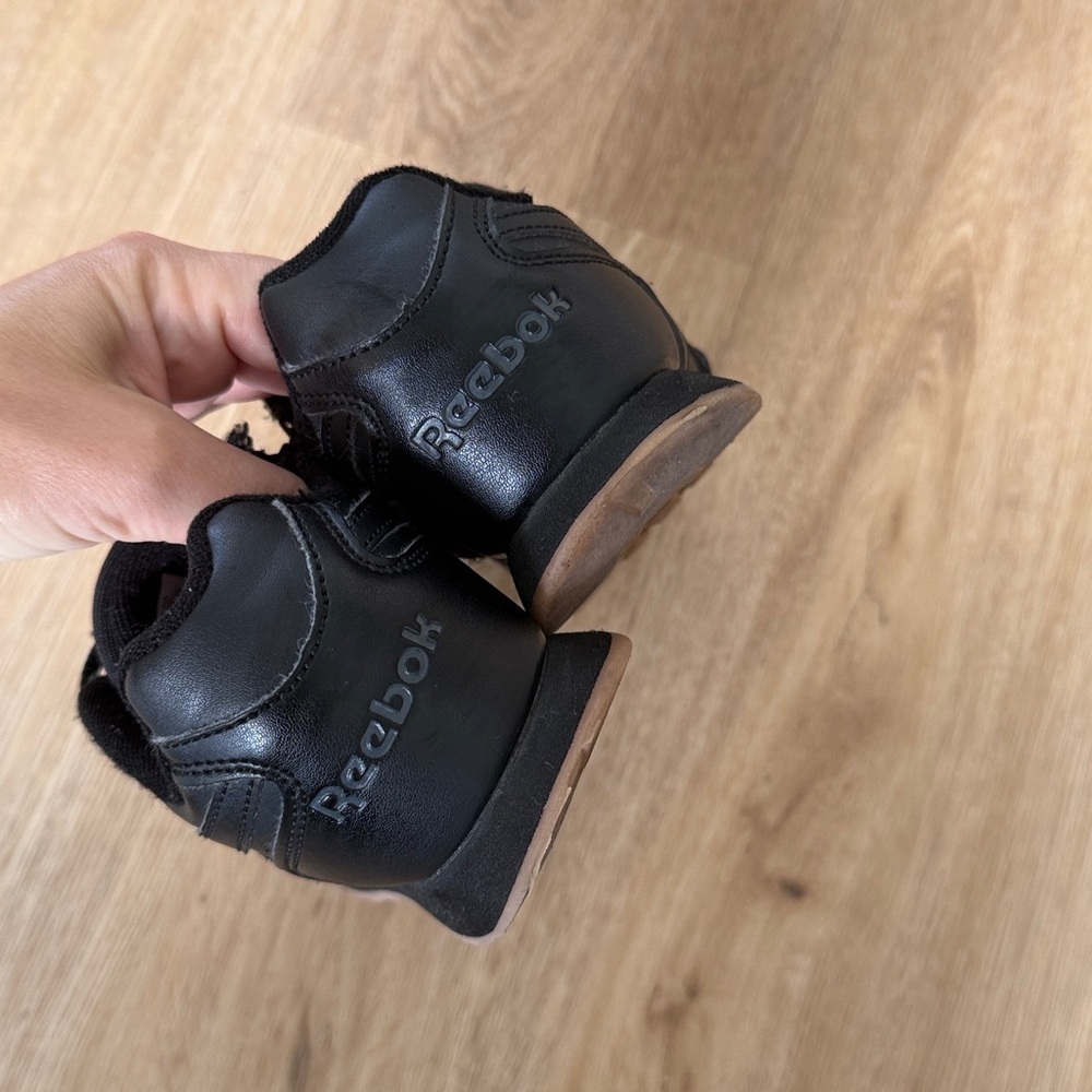 Reebok Shoes - Picture 4 of 6